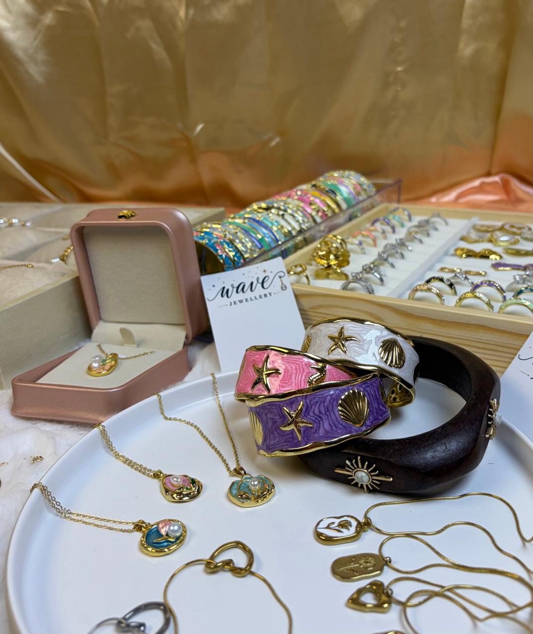 Wave Jewellery anemal pieces
