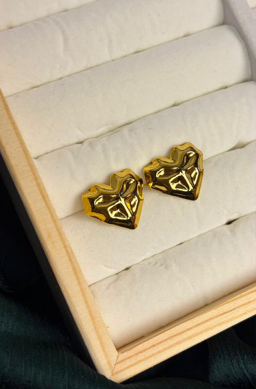 Heart Studs - WAVE Jewellery