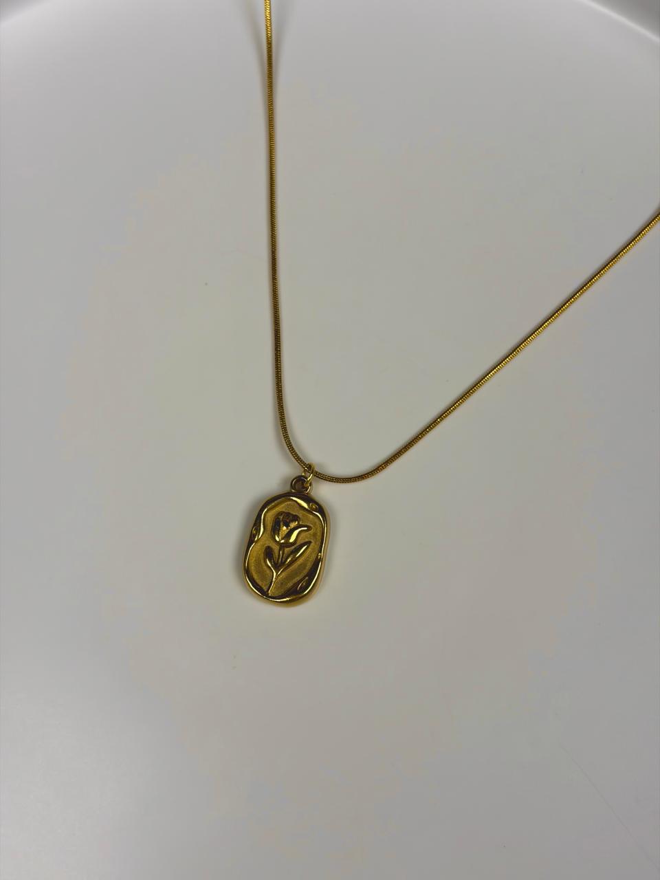 Rose Necklace (Golden) - WAVE Jewellery