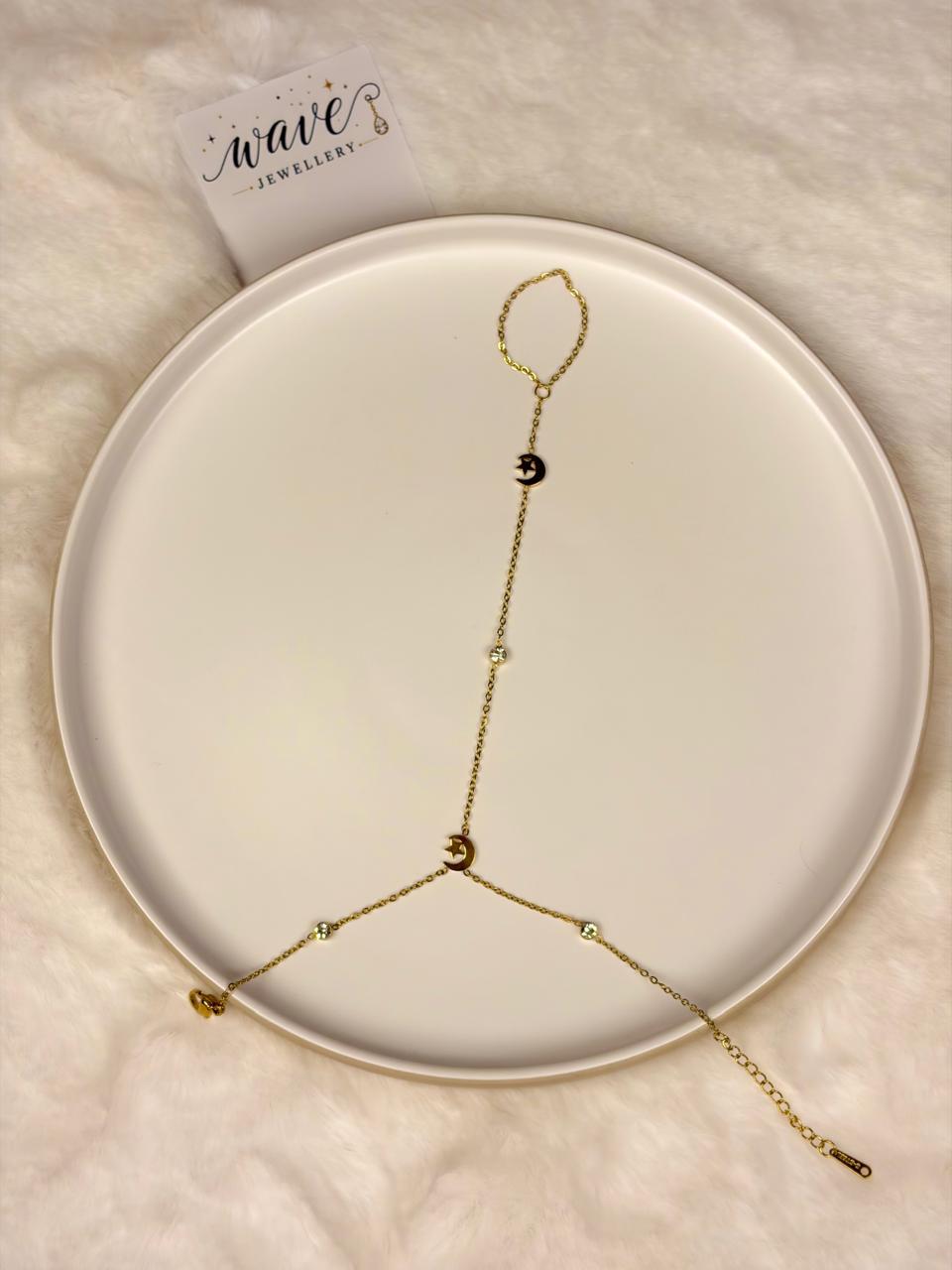 Golden Hand Chain - Clover - WAVE Jewellery