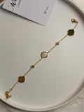 Golden Dainty Shell Bracelet - WAVE Jewellery