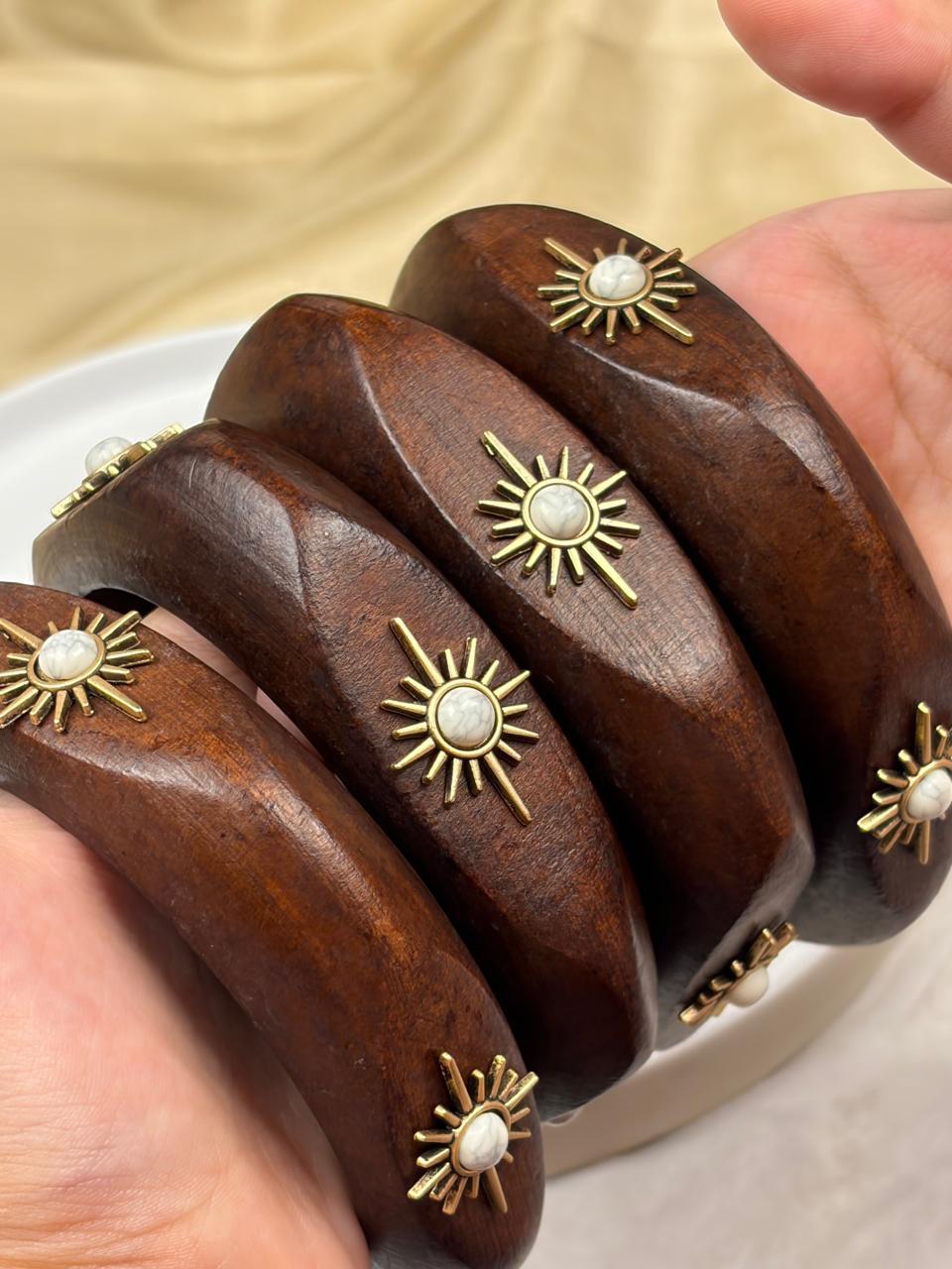 Y2K chunky oversized wooden bangles (price for one only)